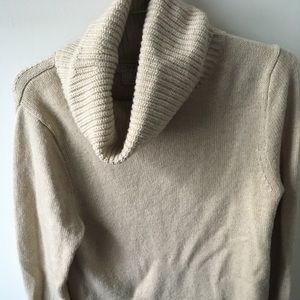 Sweater turtleneck